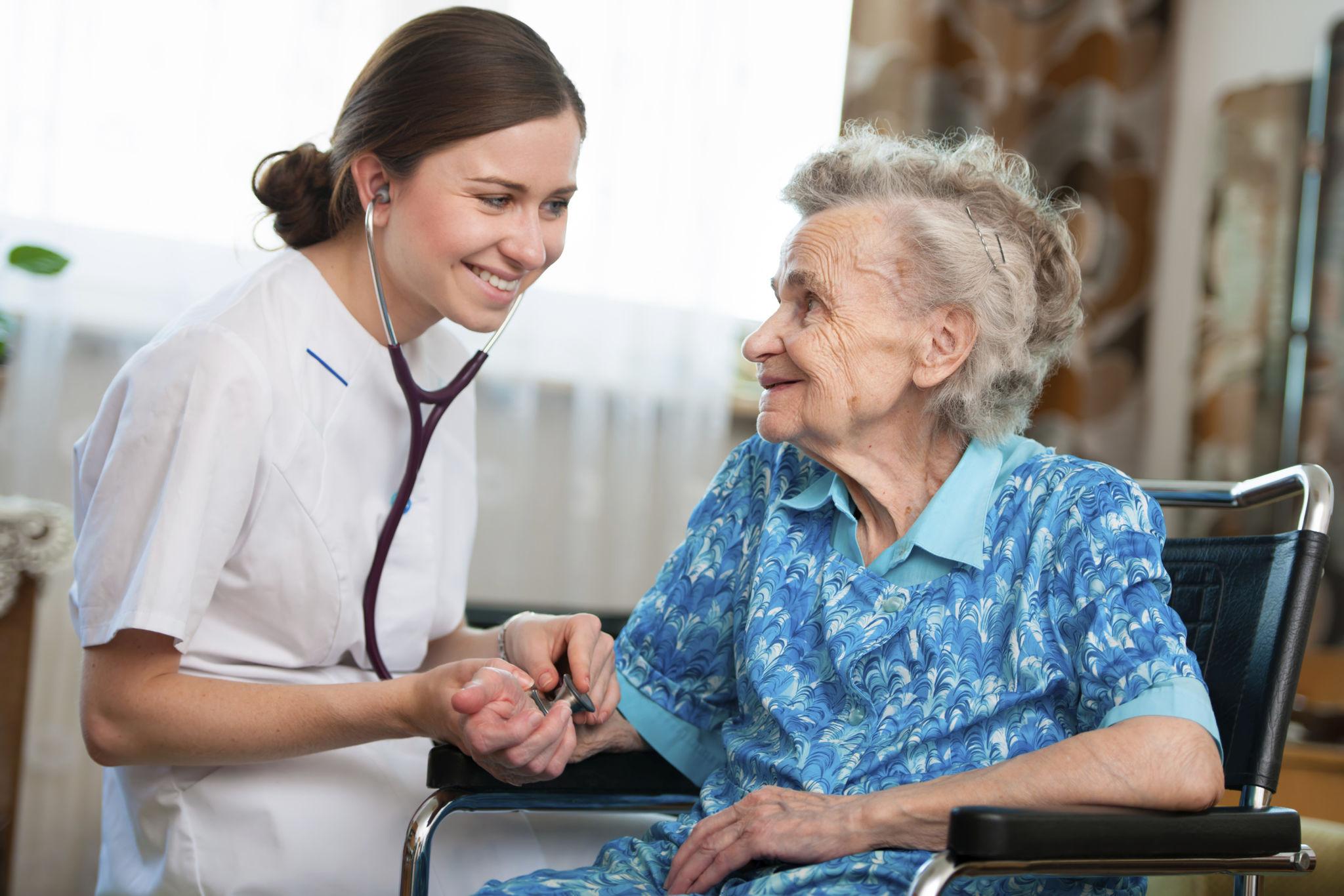 Home Caregivers in New York – 6 Roles in Healthcare Staffing Services